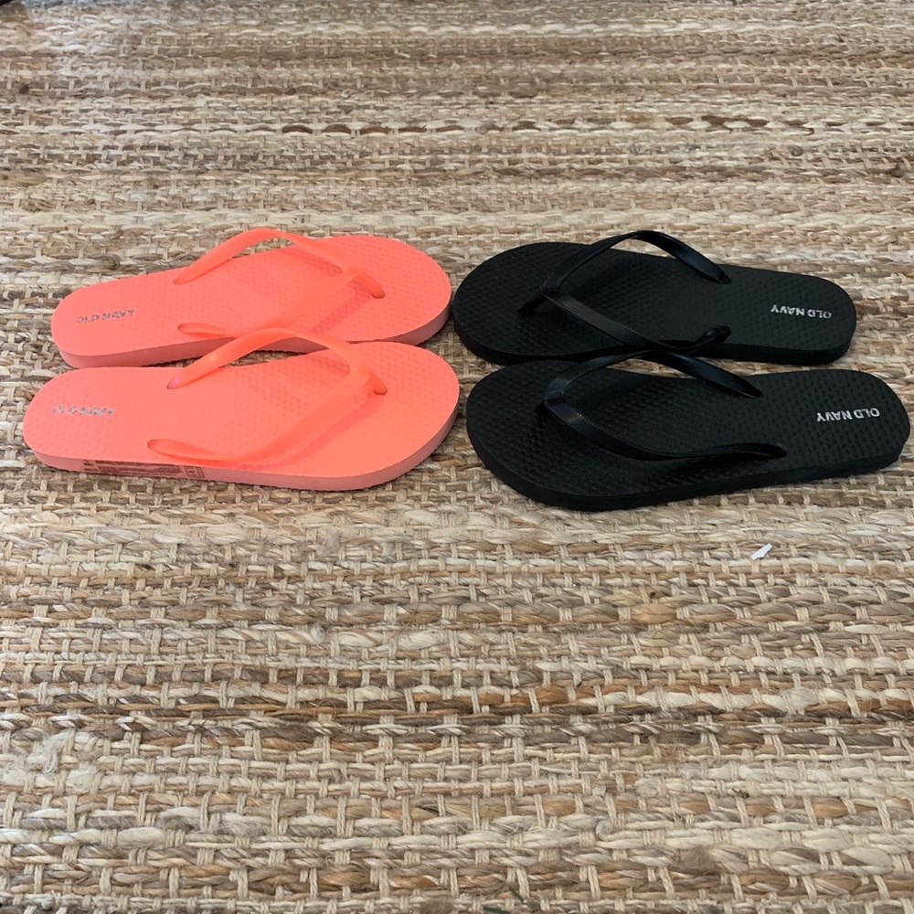 Black and Coral big girl size 3-4 flip flops